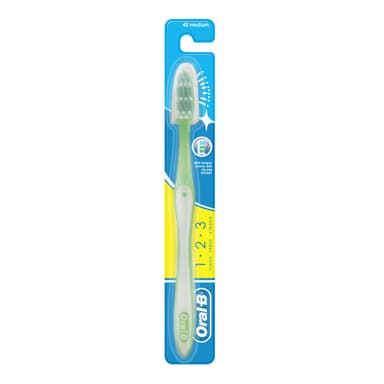 ORAL-B 123 TOOTHBRUSH